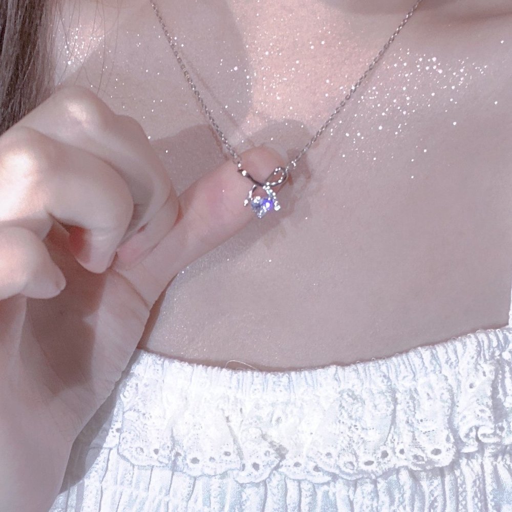 Bow Zircon Necklace - Picture 15 of 16